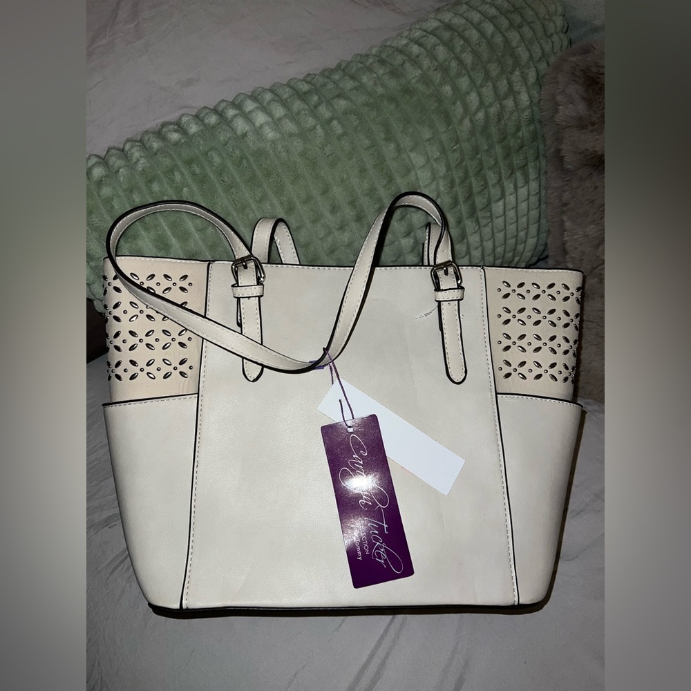 Cream Purse